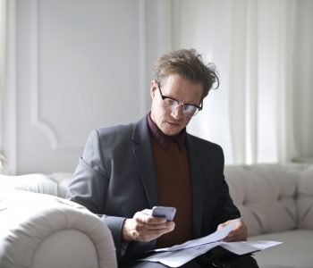 How to create an employee referral program