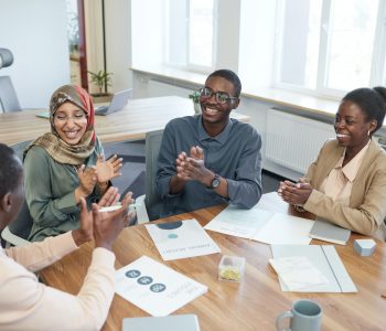 What is an employee recognition program